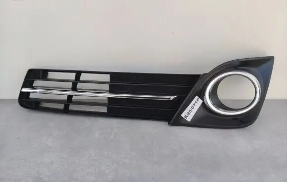 Toyota Camry Front bumper lower grill 52040-06170