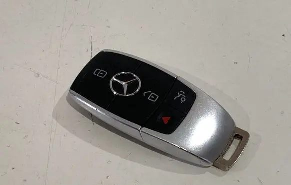 Mercedes-Benz GLE W167 Ignition key/card A1779052203