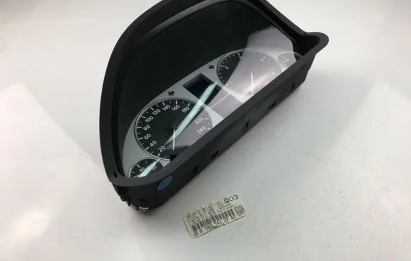 Mercedes-Benz B W245 Speedometer (instrument cluster) A1695408747