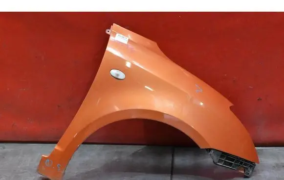Suzuki Swift I Fender