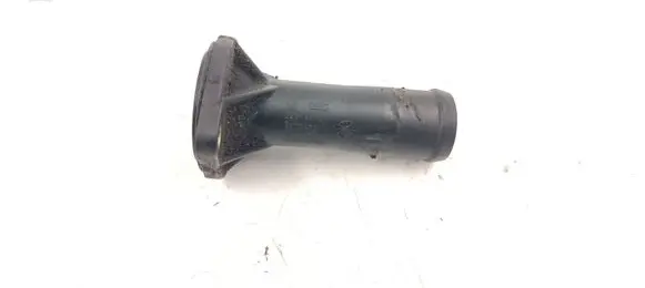 Volkswagen Golf IV Engine coolant pipe/hose 038121121