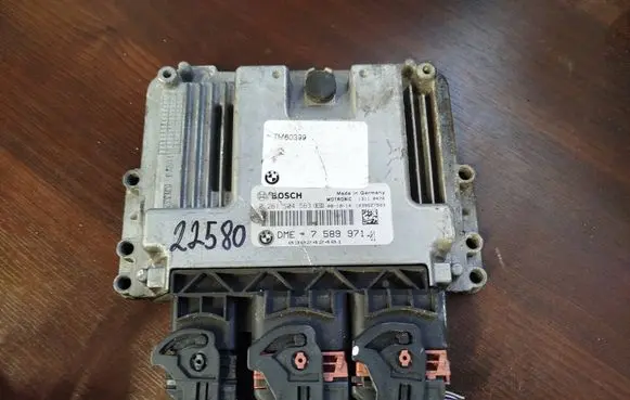Mini One - Cooper Coupe R56 Engine control unit/module 7589971 0261s04563