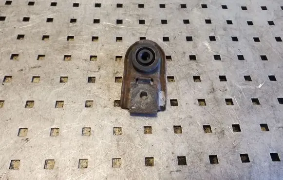 Subaru Outback Radiator mount bracket