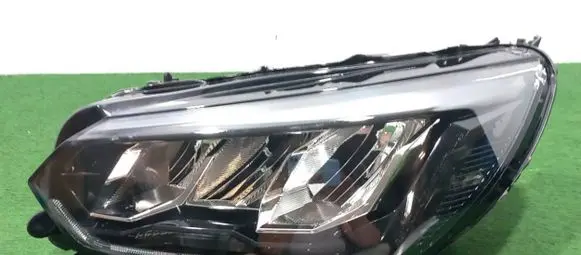 Peugeot 208 Headlight/headlamp 73313327 733133270E34