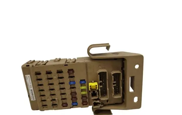 Subaru Legacy Fuse box set 82201AJ000