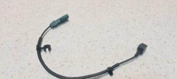 Audi TT TTS Mk2 Detonation knock sensor 06E905377A