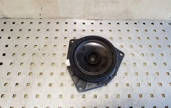 Toyota Avensis Verso Rear door speaker 8616044130