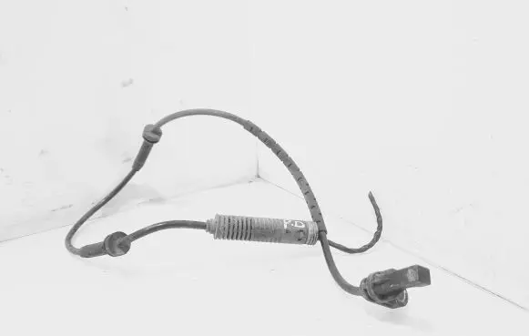 BMW 1 E81 E87 ABS brake wheel speed sensor 1161983 10071161983
