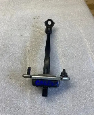KIA Carens III Rear door check strap stopper