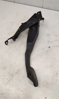 Volvo V70 Clutch pedal 3524406