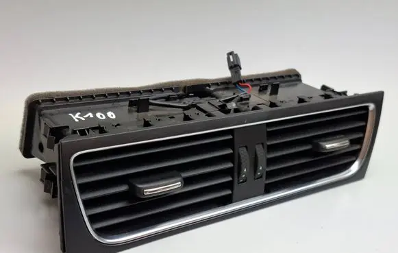 Audi A5 8T 8F Dash center air vent grill 8T2820951C