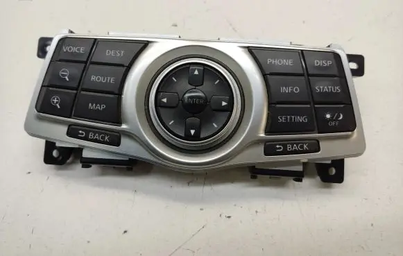Nissan 370Z Sound control switch 1EM0A210456
