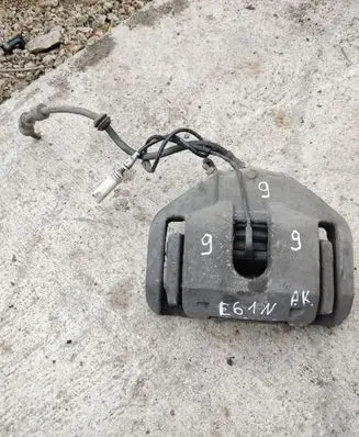 BMW 5 E60 E61 Front brake caliper 6030324