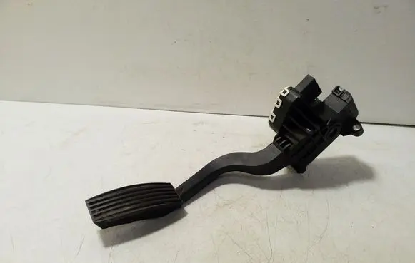 Fiat 500L Accelerator throttle pedal 50520961