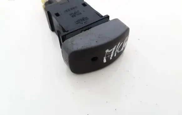 Nissan Micra Fog light switch 