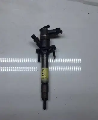 Fuel injector