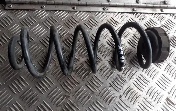 Audi A5 8T 8F Rear coil spring