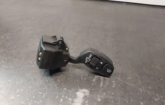 BMW 5 E60 E61 Wiper control stalk 6924106A 01206100