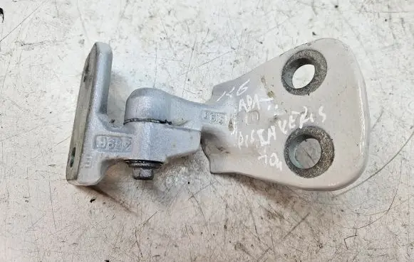 Land Rover Discovery 4 - LR4 Rear door lower hinge BDB780672