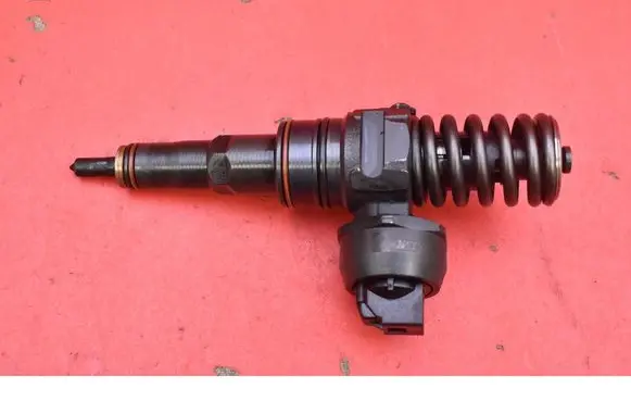 Audi A4 S4 B6 8E 8H Fuel injector 038130073AR