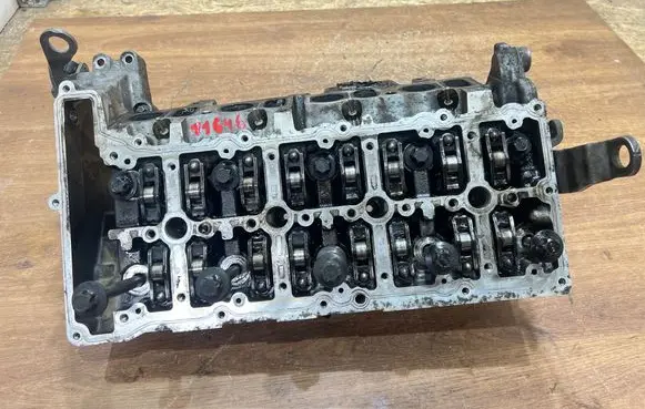 BMW 3 E90 E91 Engine head 7810465