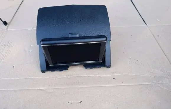 Mercedes-Benz C W204 Screen/display/small screen A2048204697