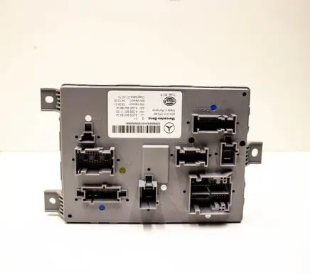 Mercedes-Benz C W205 Central body control module A2059008304