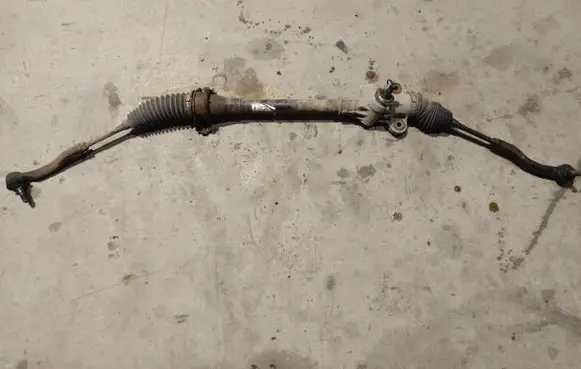 Toyota Yaris Steering rack 6900000461