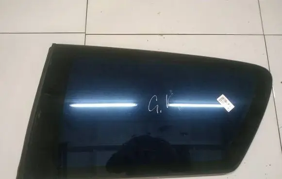 Toyota Corolla E120 E130 Rear side window as2