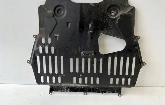 Citroen Berlingo Engine splash shield/under tray 099304E02
