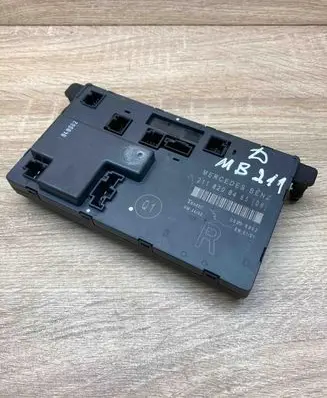 Mercedes-Benz E W211 Door control unit/module 2118208485