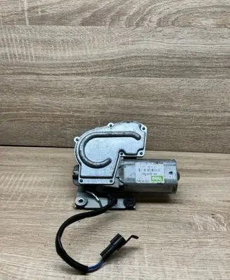 Opel Omega B2 Rear window wiper motor 90457807 530066612