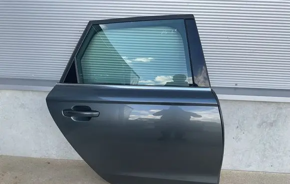 Rear door