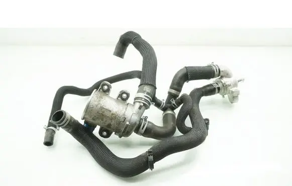 Ford Kuga III Water pump 35829920