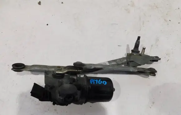 Toyota Aygo AB10 Front wiper linkage 