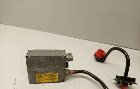 Audi A6 S6 C5 4B Headlight ballast module Xenon 4B0941471
