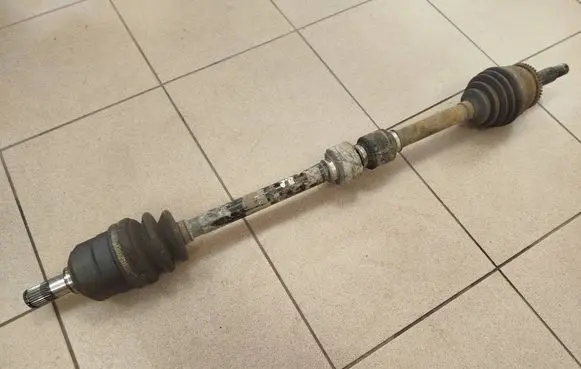 Hyundai i30 Front driveshaft 