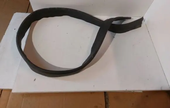 Mercedes-Benz E W212 Engine compartment rubber A2126280800