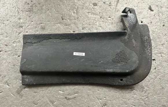Nissan Patrol 160 Bonnet/hood grill 62661C8200