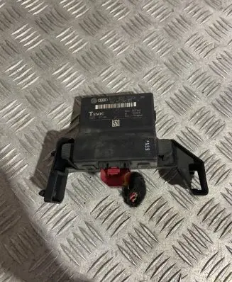 Volkswagen Golf V Gateway control module 1k0907530w