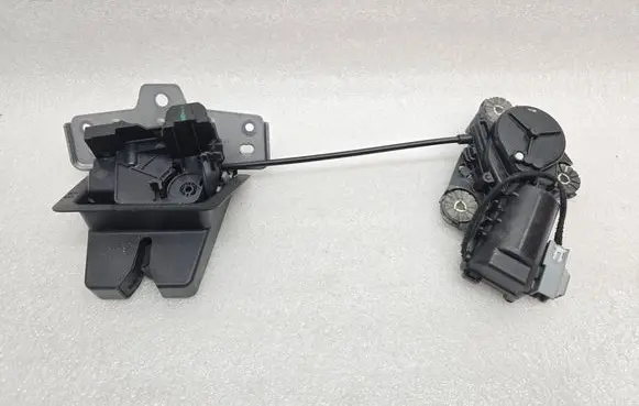 Volvo XC90 Tailgate/trunk/boot lock/catch/latch 31349975