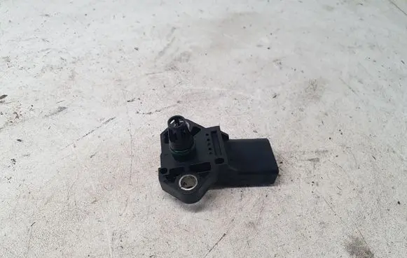 Volkswagen Cross Touran I Air pressure sensor 038906051C