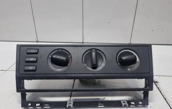 BMW 5 E39 Climate control unit 6916655 1464406521 900251130004