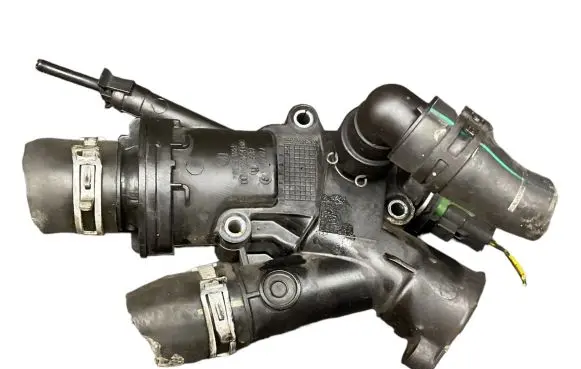 Thermostat/thermostat housing