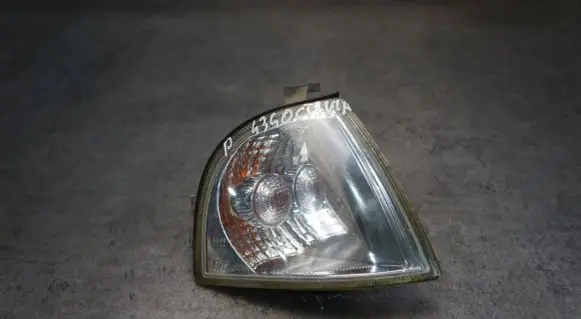 Skoda Octavia Mk1 (1U) Front indicator light