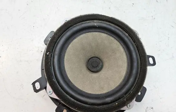 Hyundai H-1, Starex, Satellite Front door speaker 963304H000