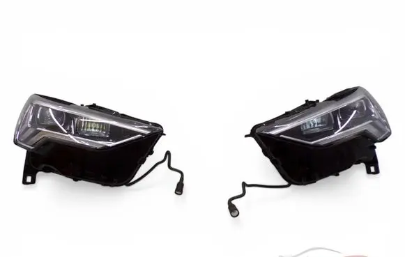Audi Q3 F3 Headlight/headlamp 83A941033 83A941034