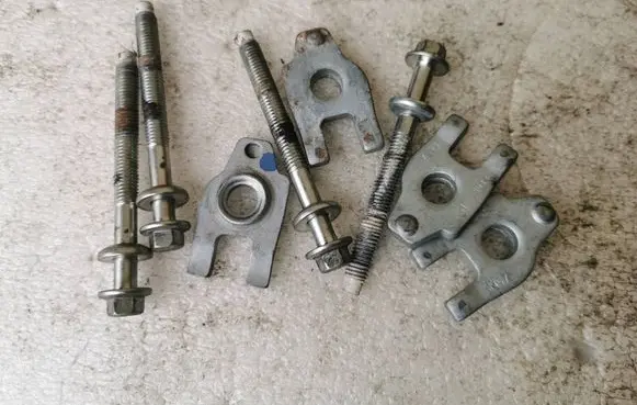 Renault Trafic III (X82) Fuel Injector clamp holder 