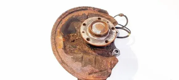 Rear wheel hub
