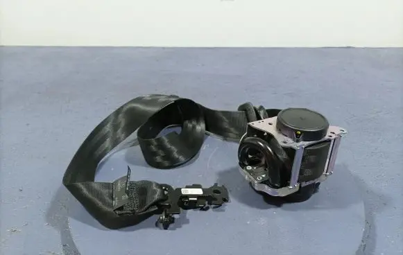 Volvo XC60 Front seatbelt 39841644